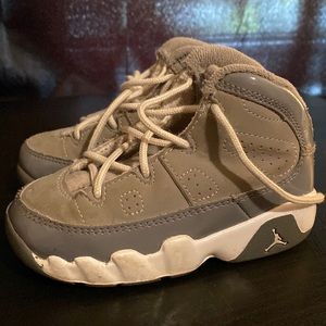 Jordan 23 "Cool Grey" SIZE: 7.5C